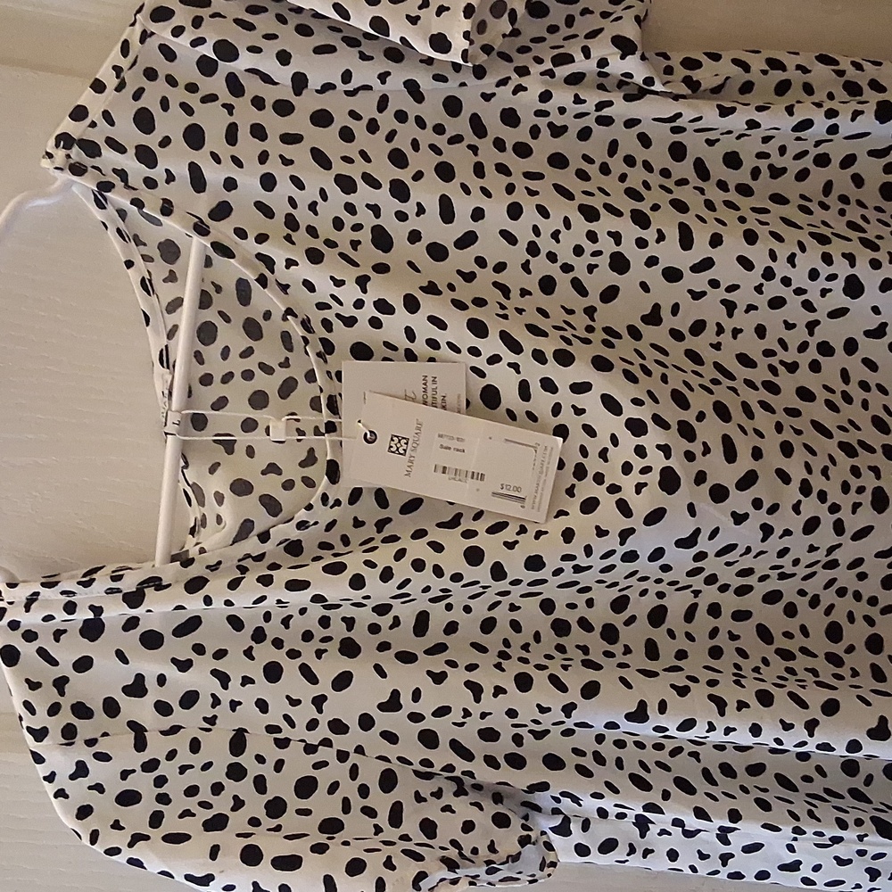 Elegant Black and White Polka Dot Blouse - Picture 2 of 5